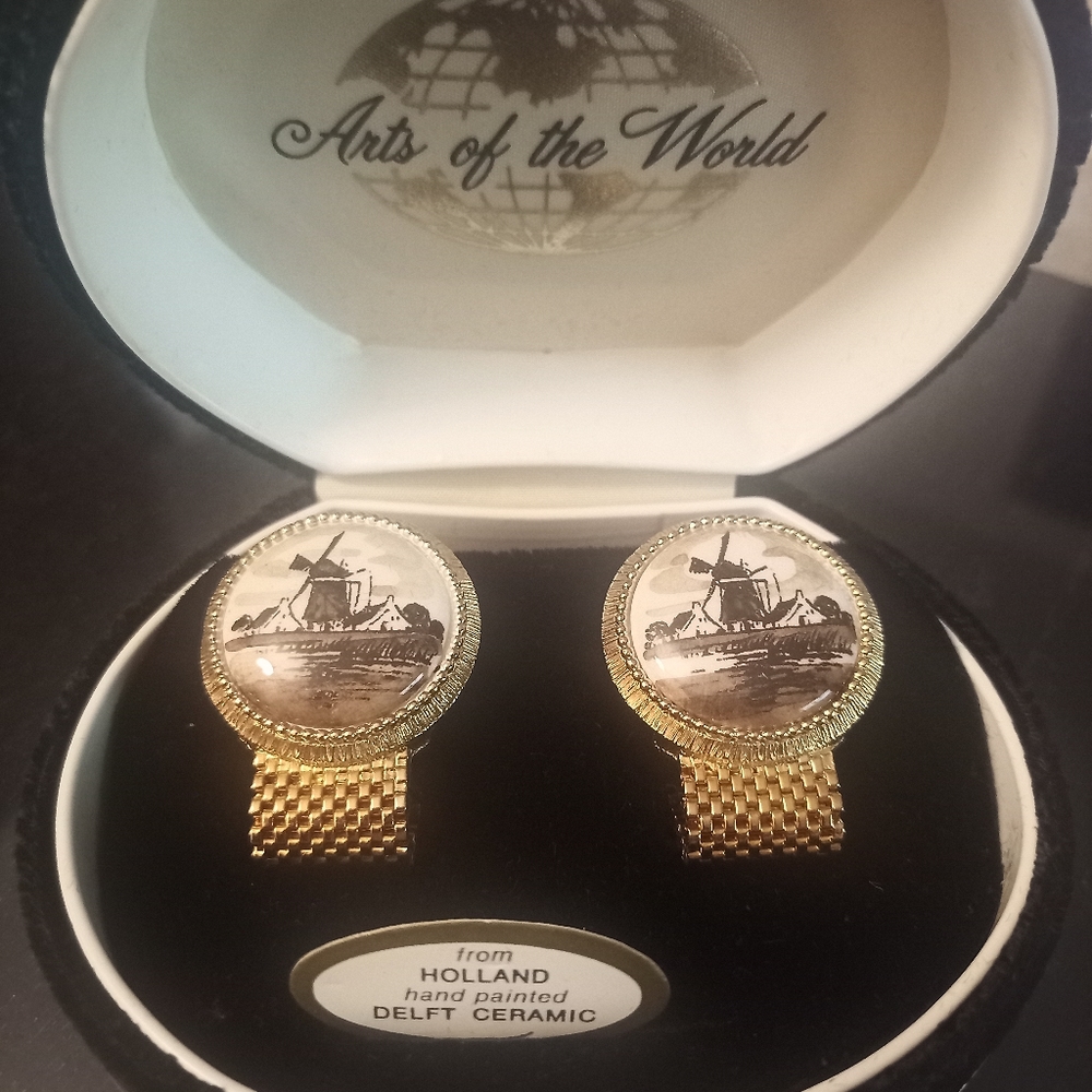 Arts of the World Ceramic Cufflinks in original box